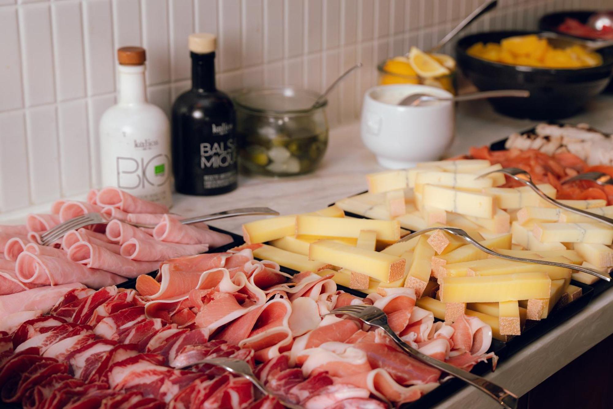 Nest Hotel Paris La Defense - Mgallery Collection פוטו מראה חיצוני תמונה Cold cuts