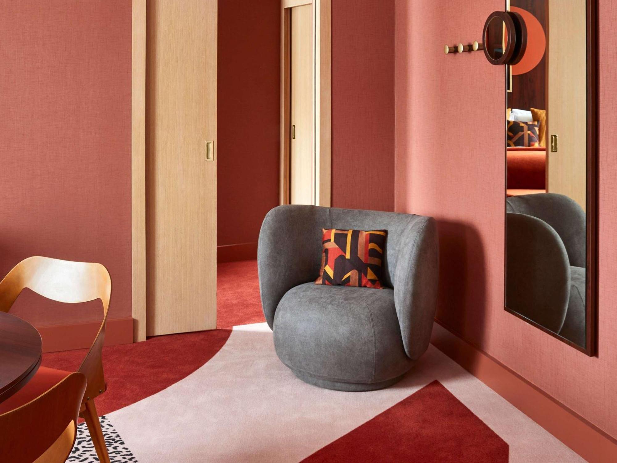 פוטו Nest Paris La Defense - Mgallery מראה חיצוני תמונה The interior of a suite at the hotel