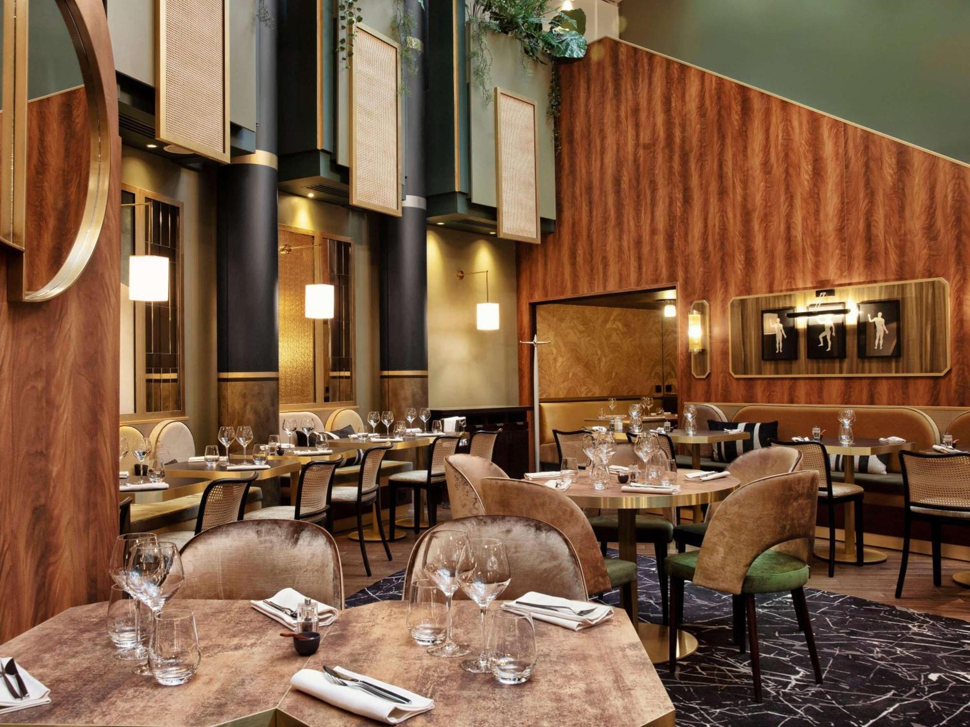 Nest Hotel Paris La Defense - Mgallery Collection פוטו מראה חיצוני תמונה Restaurant L'Atelier de Joël Robuchon, Paris